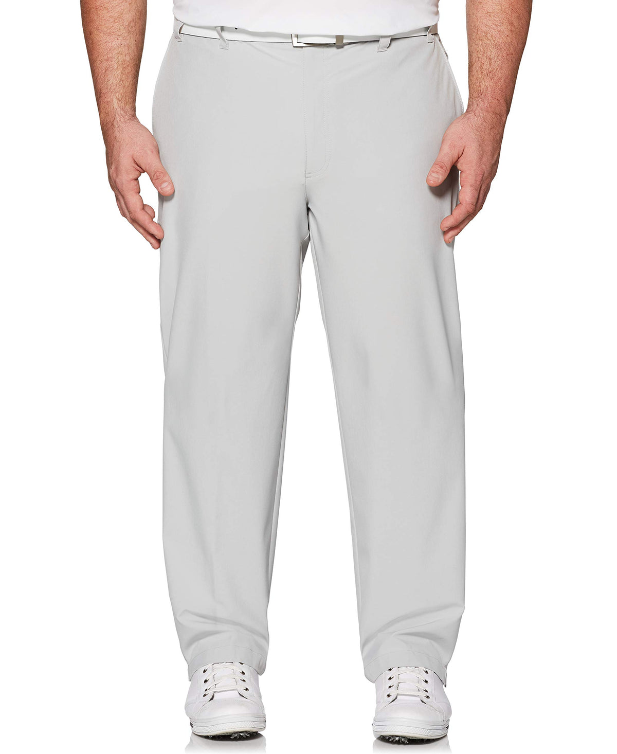 Callaway men's lightweight tech pant active waistband on the fairway, showcasing flexible motion.
