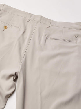 Callaway Opti-Stretch back chevron embroidery detail adds on-course style.