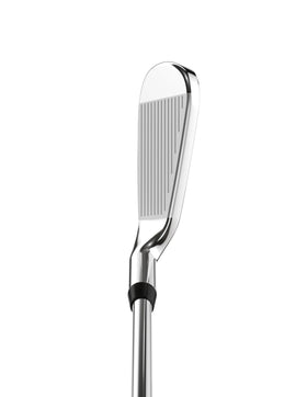 Callaway Paradym AI Smoke HL 8 Iron sole design enhances turf interaction.