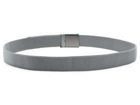 Callaway web belt textured design enhances modern look for golf wear.