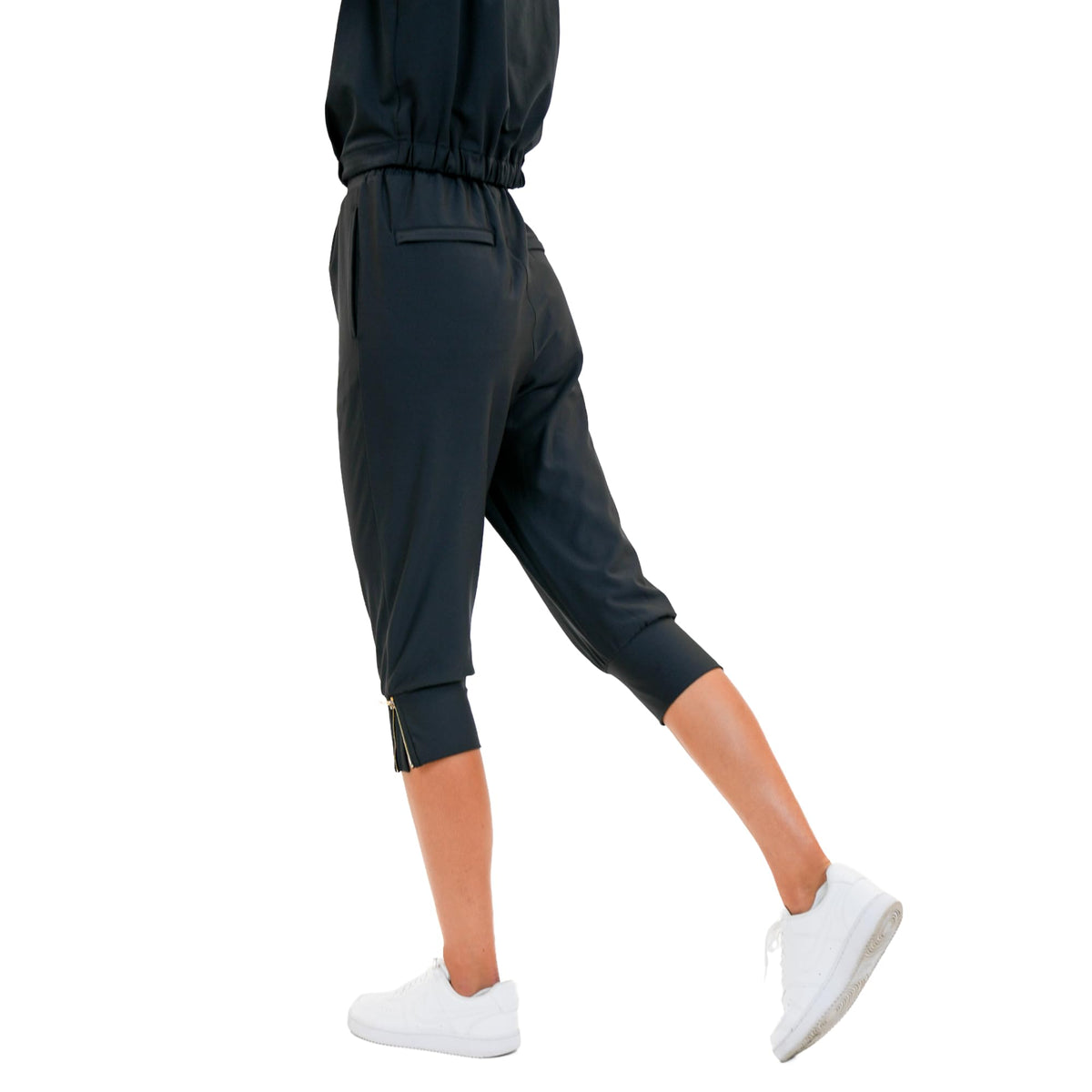 Calliope Amelia soft-stretch fabric emphasizes comfortable, flexible movement.