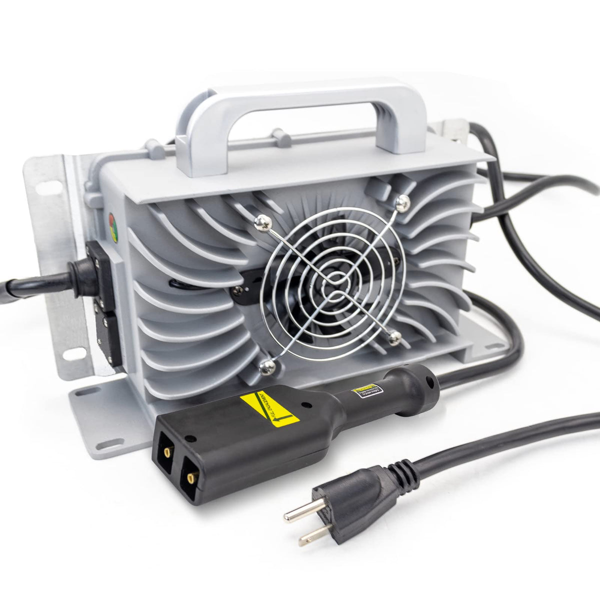 CAPTOK IP67 waterproof charger protects against rain and dust outdoors.