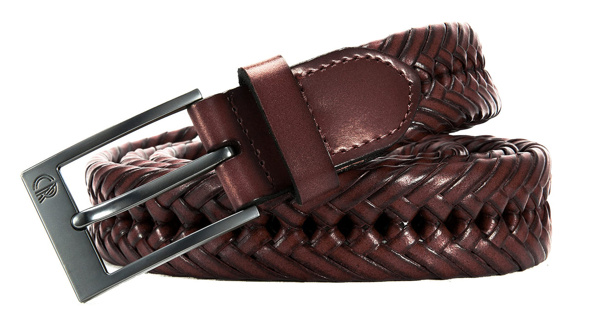 CHAOREN belt worn with dress pants for smart casual styling