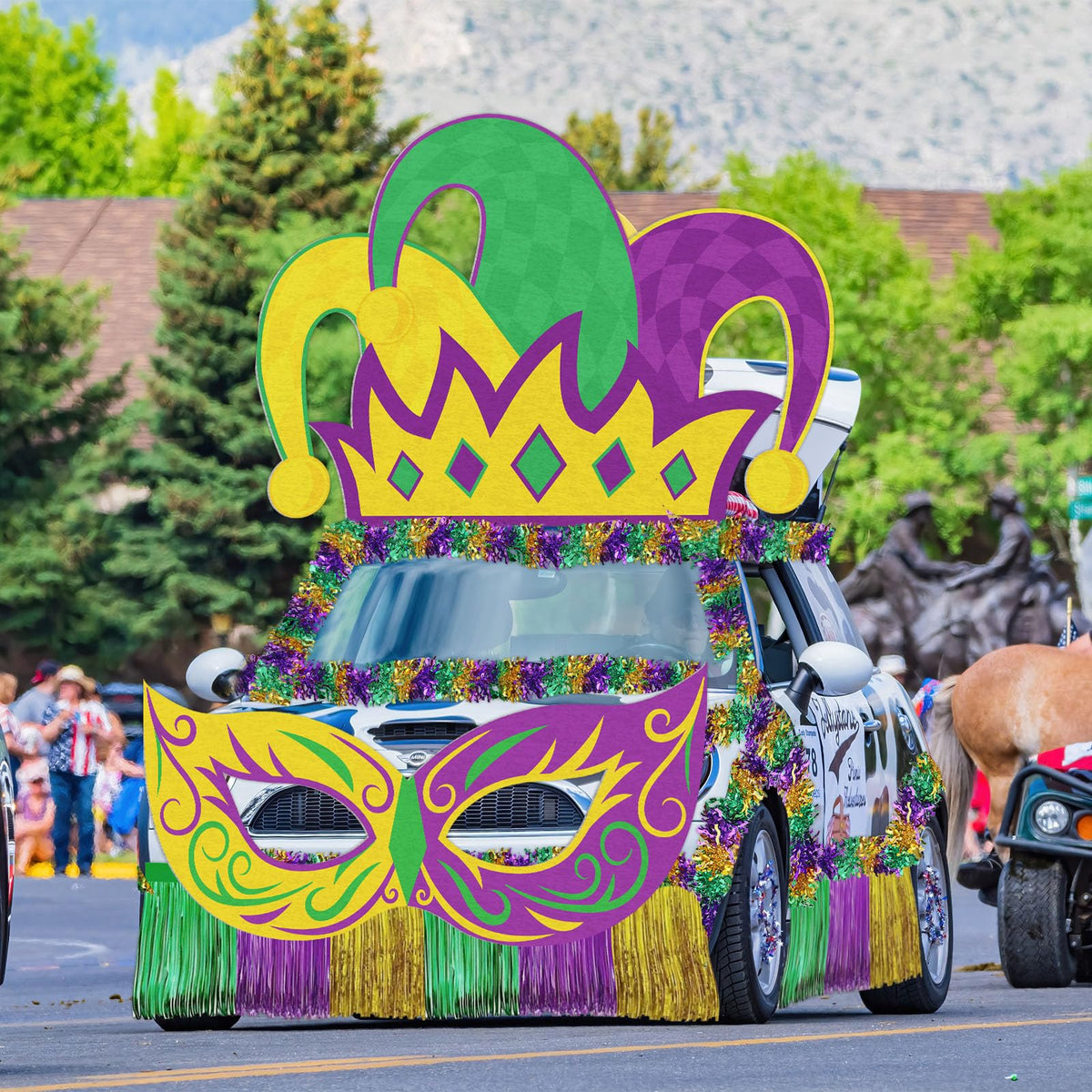 Cinrobiye parade wagon decor for quick festival setup