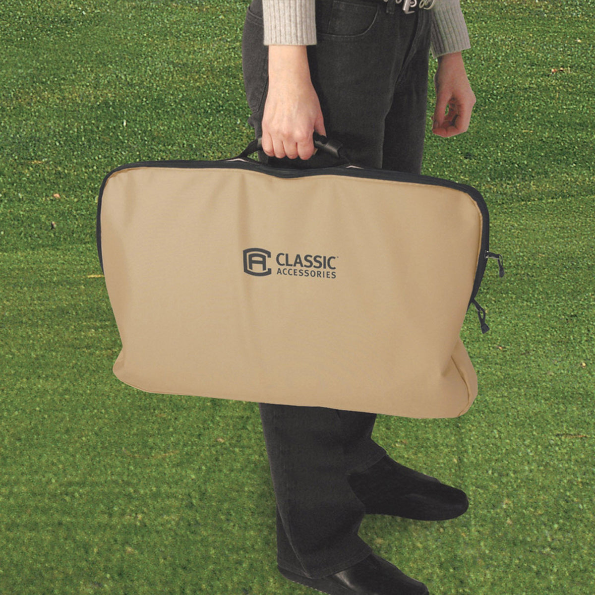 QuadGear enclosure rear-panel access enables quick access to clubs