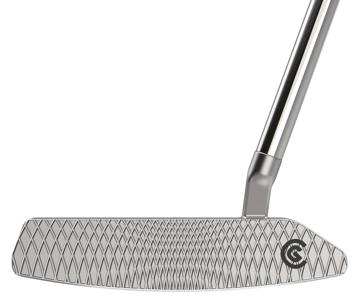 HB Soft 2 straight arc options align with hosel and grip for confident setup.