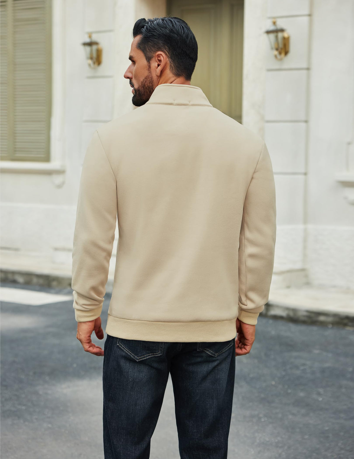 COOFANDY lightweight fabric showcases comfortable warmth without bulk.