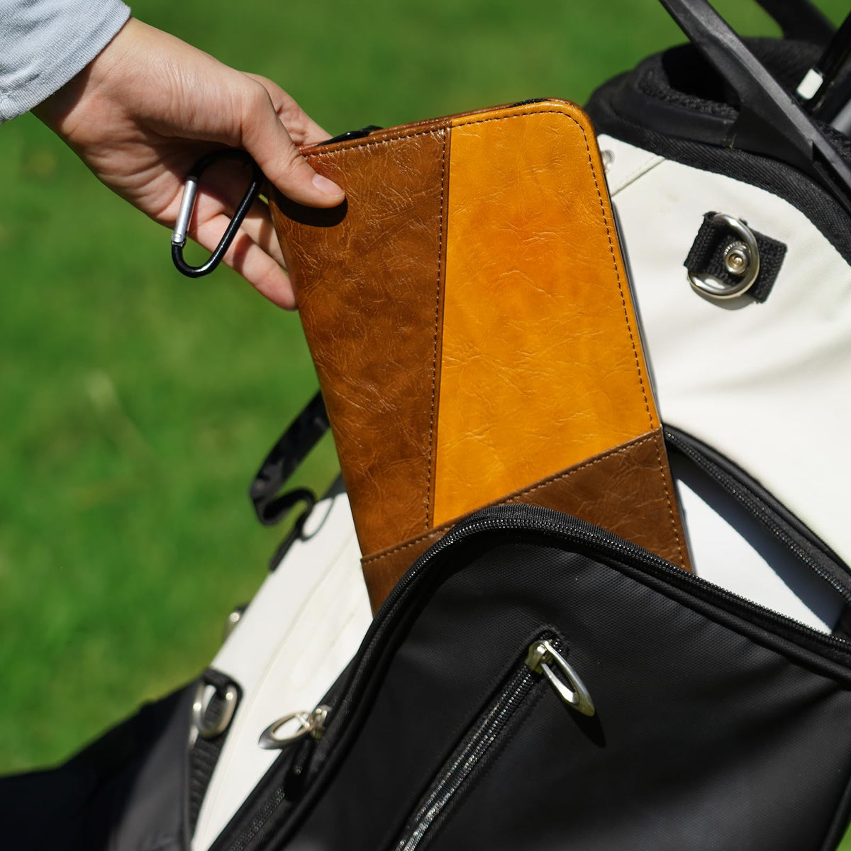 CRAFTSMAN GOLF Glove Keeper stores four gloves for organized rounds.