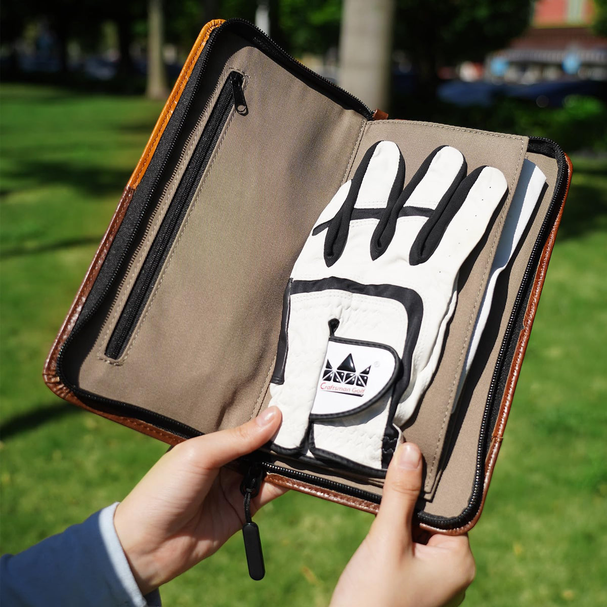CRAFTSMAN GOLF Glove Keeper gift-ready for corporate or birthday gifts.