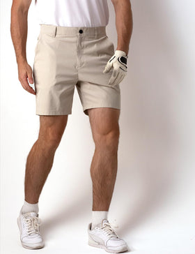 Dababell golf shorts flat-front design for a classic silhouette.