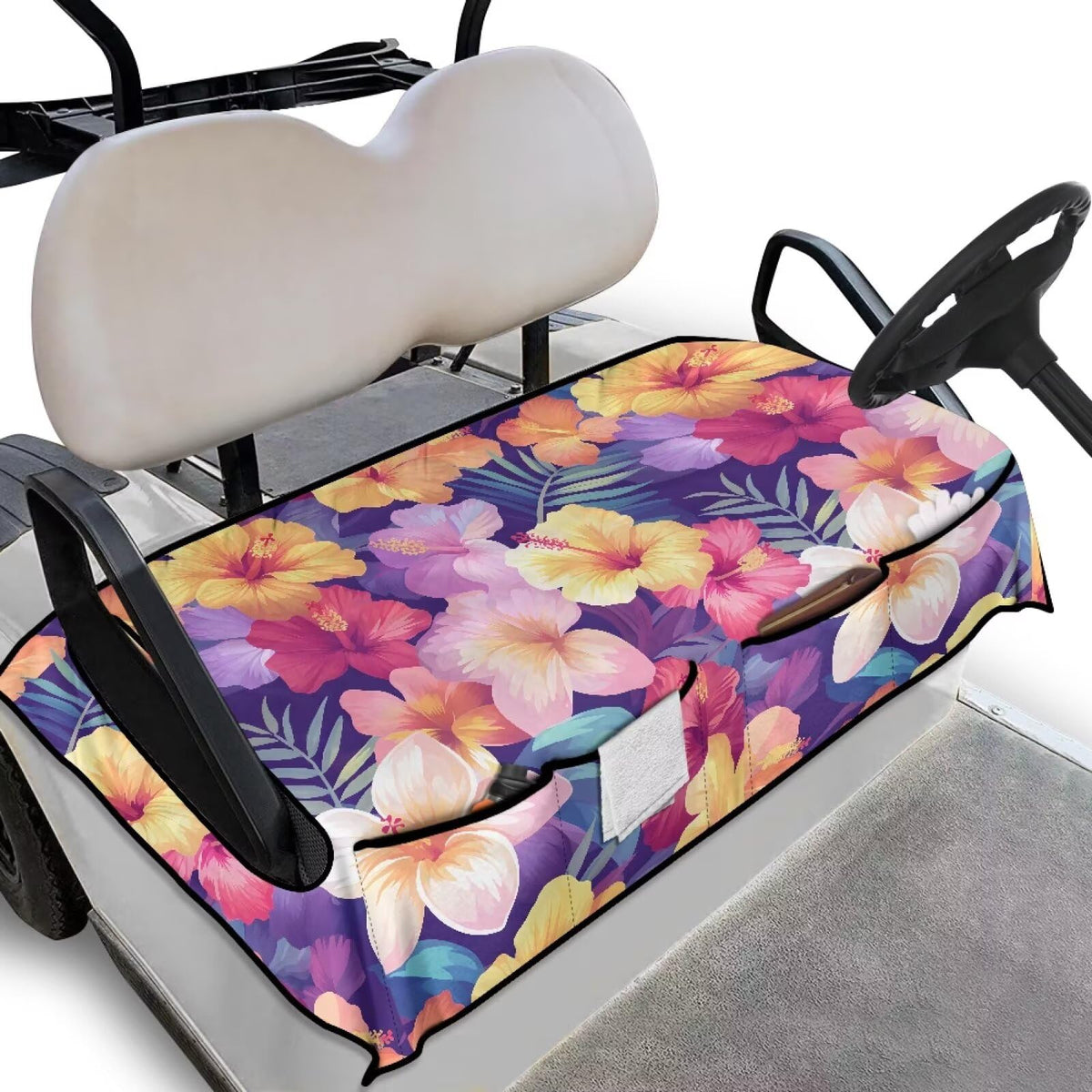 Darisoco golf cart blanket with four pockets ready to store essentials.