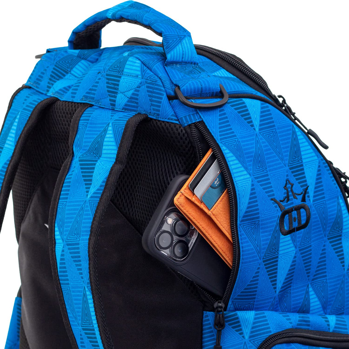 Dynamic Discs Trooper bag makes a great gift for disc golfers.