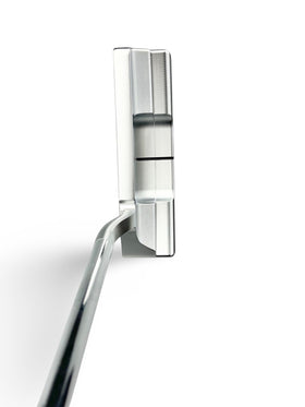 Detroit Golf Co. Motor City Putter 34-inch length highlights balanced feel for accurate distance