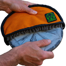 Disc Raptor microfiber chenille surface cleans discs quickly and thoroughly.