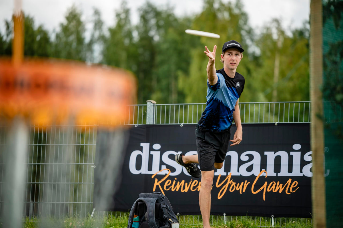 Discmania color-varied set improves visibility during practice.