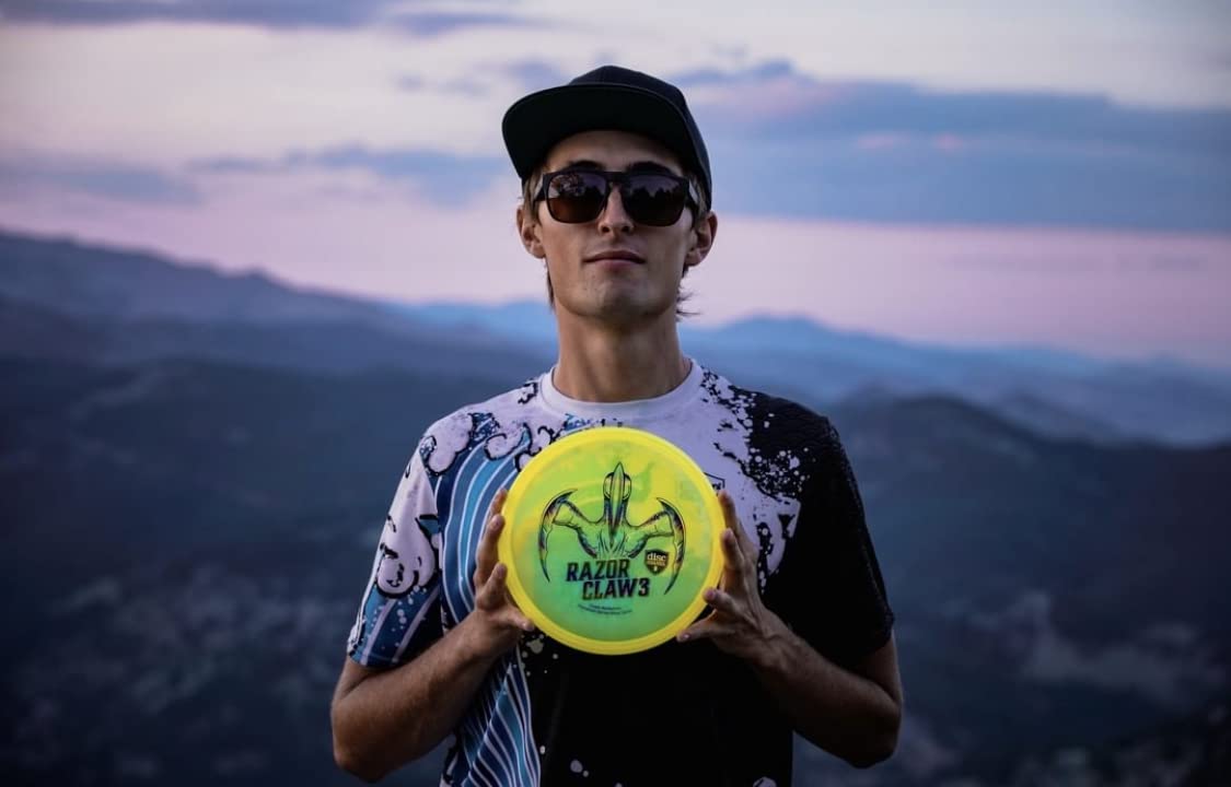 Discmania Eagle McMahon Meta Tactic Razor Claw 3 flat profile enables powerful ripping and control.