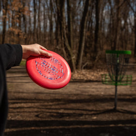 Discraft Challenger matched pair supports repeatable throws and confidence.