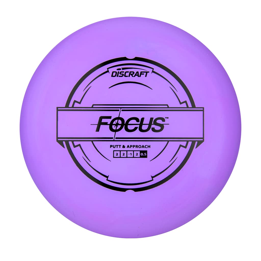 Discraft Focus deep putter with large bead enabling clean releases and precise putting on the green.