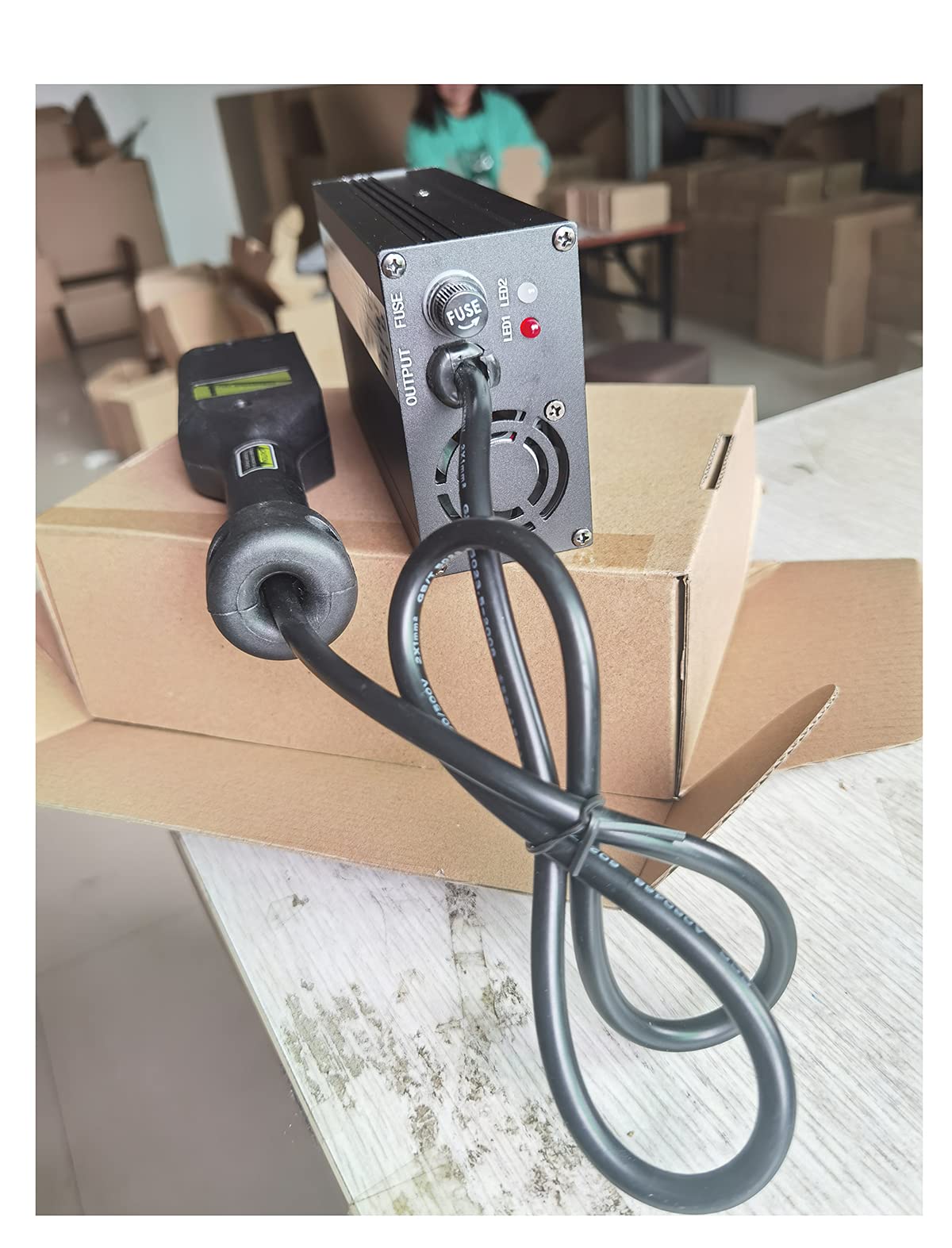 Dr.Acces charger with durable aluminum housing for rugged use.