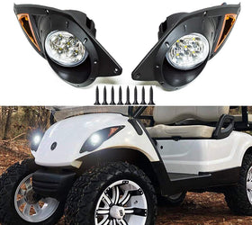 Installation guide image demonstrates simple mounting steps for Dr.Acces headlights.