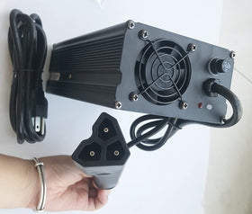 Dr.Acces 48V 10A charger LED status indicators show charging progress clearly.