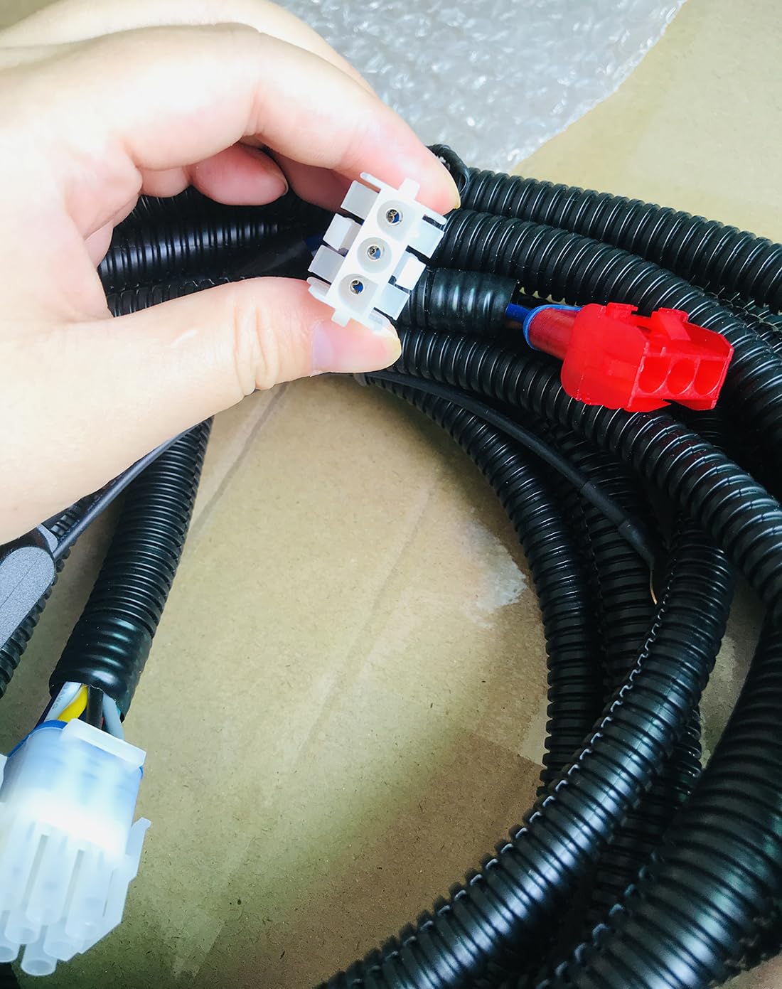 Dr.Acces horn and turn-light connectors enable cohesive, integrated lighting.
