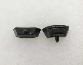 Dree 33g weight screw close-up for Ping G425 driver use and feel tuning