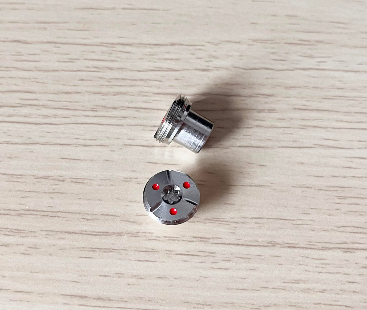 Dree packaging includes seven weights, case, and installation tool.