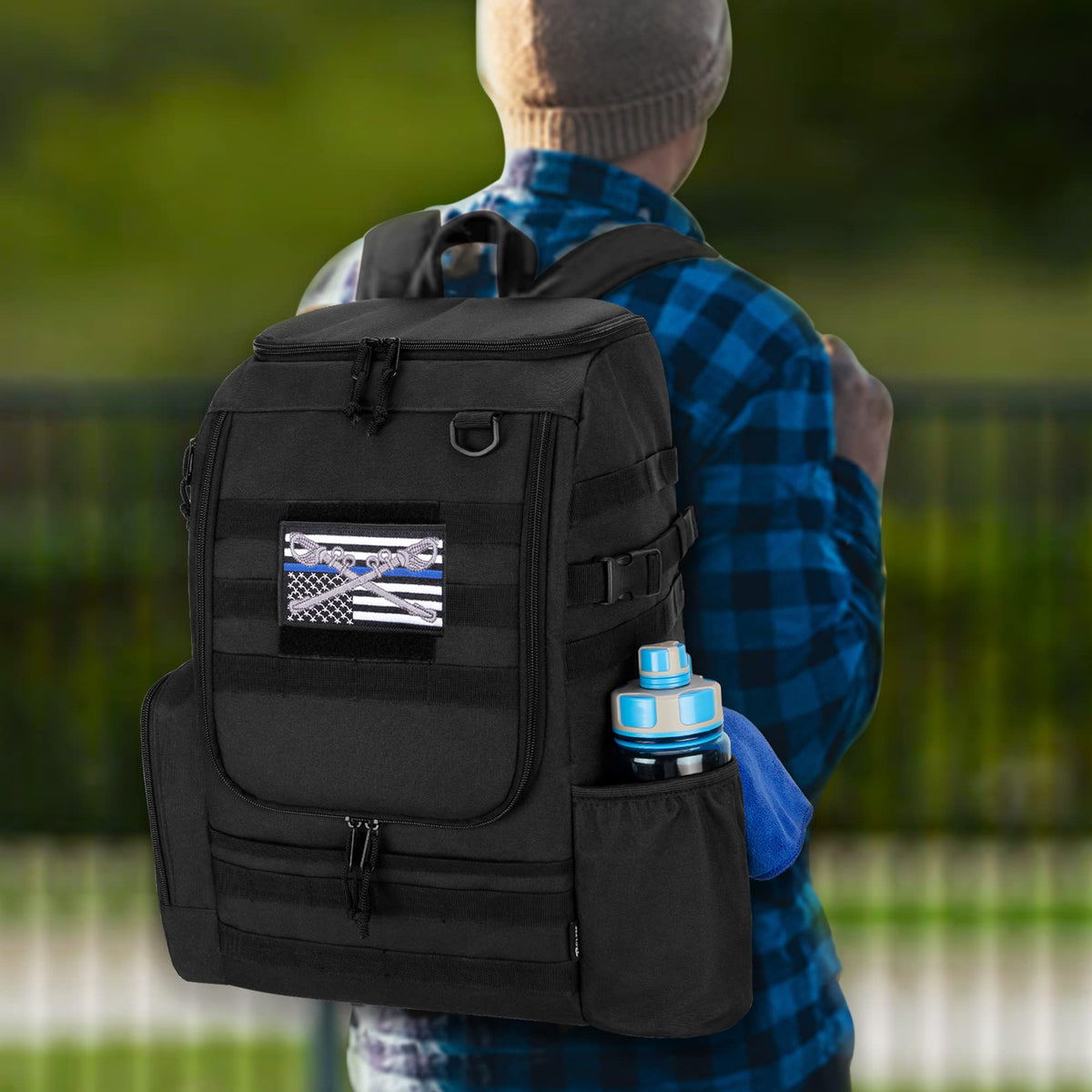 DSLEAF Disc Golf Bag padded straps for comfortable carry on rounds