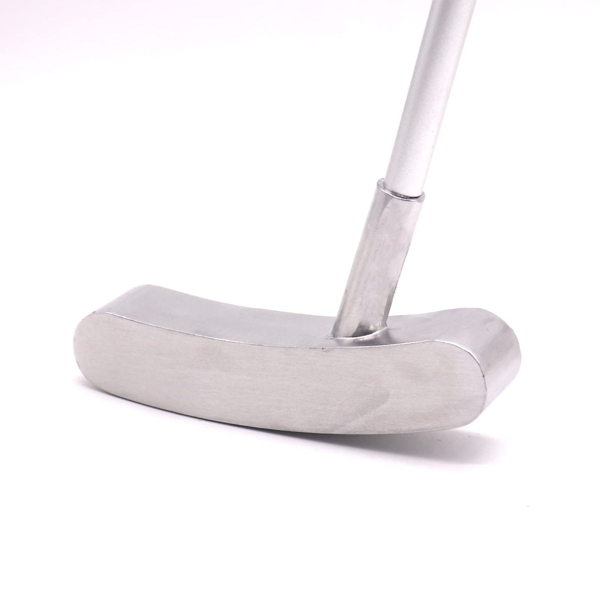 Dyienocs complete starter kit enables practice from tee to green.