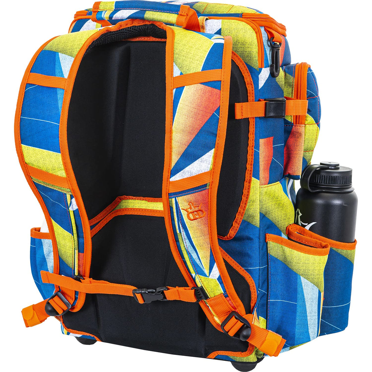 Dynamic Discs Combat Ranger ample storage for discs and accessories.