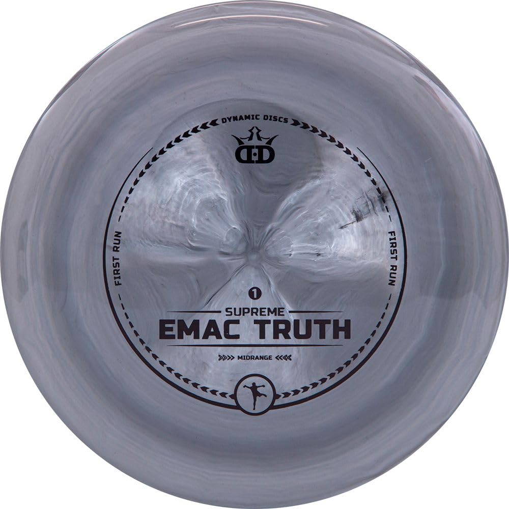 Dynamic Discs EMAC Truth held in hand during a stable approach shot.