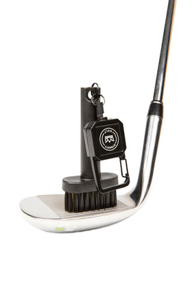 Dynasty Golf mini brush on-course face cleaning removes dirt quickly between shots.