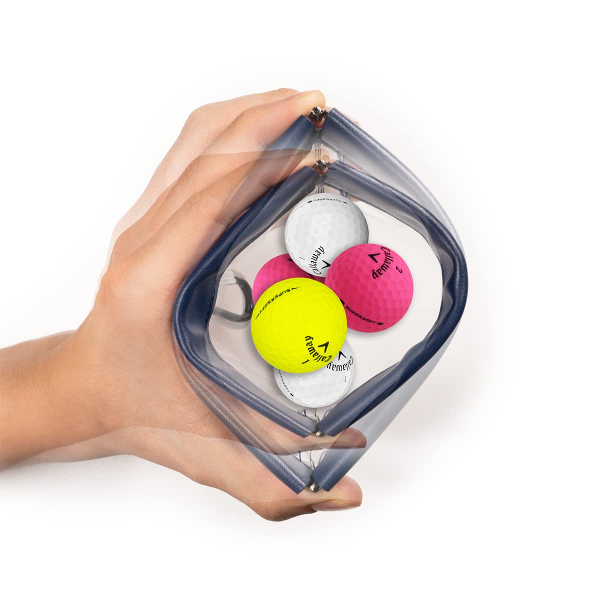 Egg PRO carabiner clip keeps bag within reach during rounds on the course.