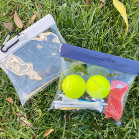 Close-up of hanger and carabiner on EGG PRO pouch.