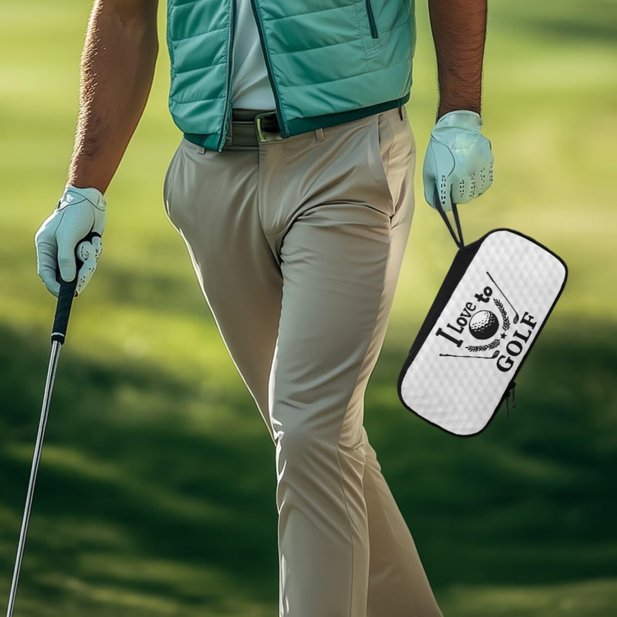 ELEQIN golf ball storage bag keeps tees and markers neatly organized