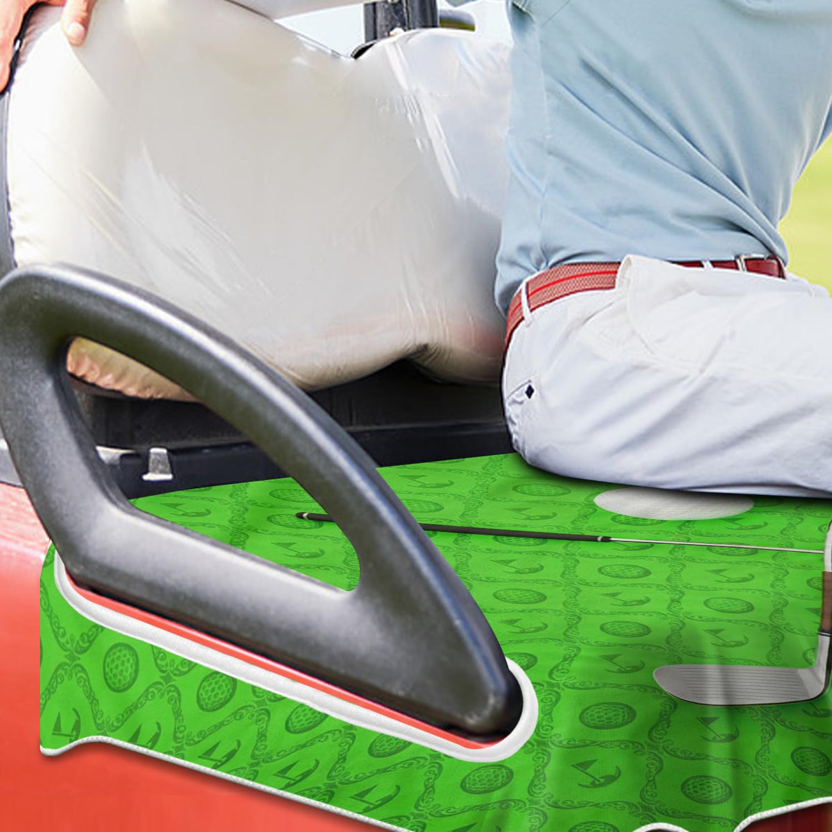 ENYORSEL sweat-absorbent layer helps stay dry during long rounds.