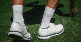 FALKE GO2 socks breathable cotton-nylon blend keeps feet dry.