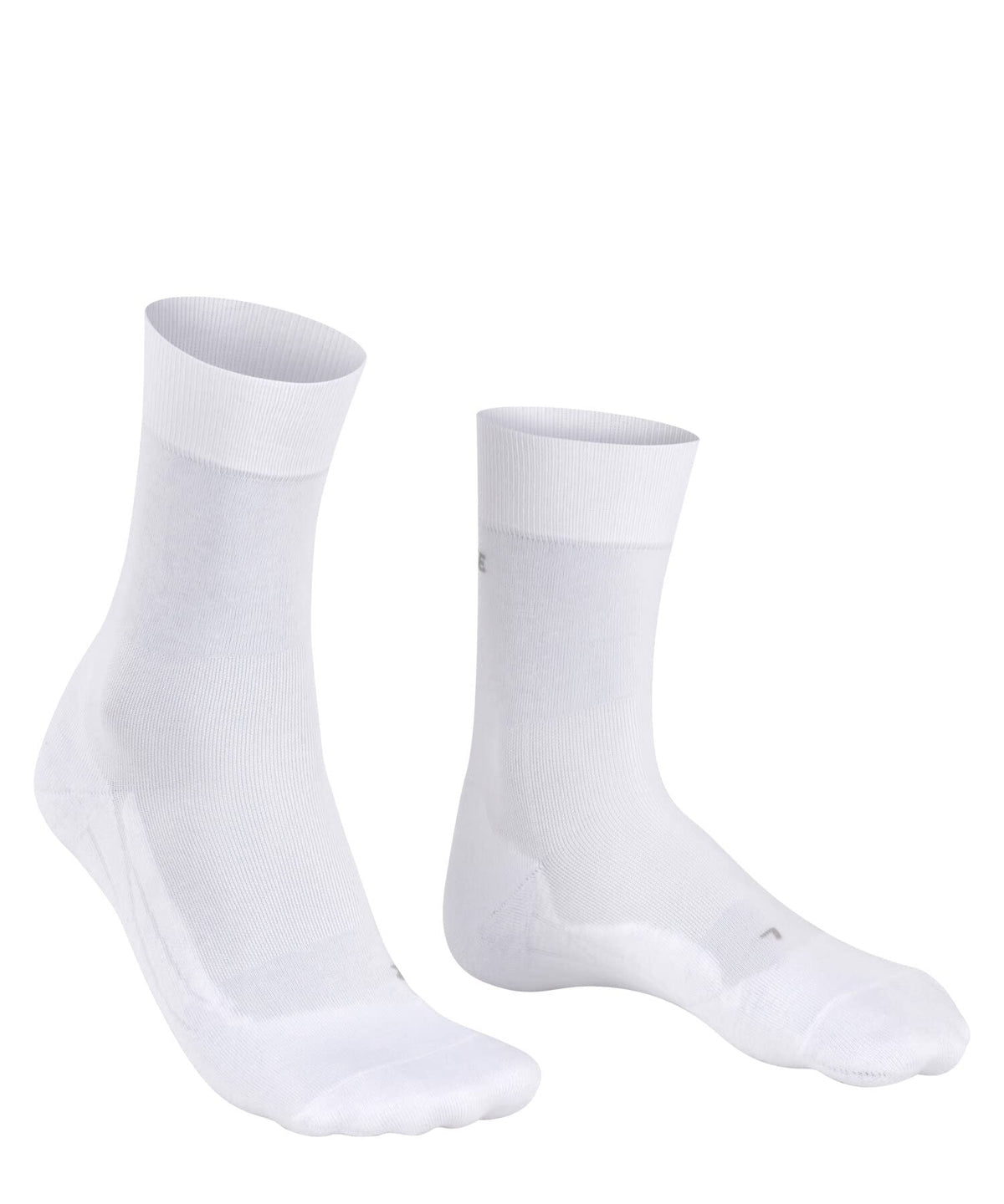 FALKE GO2 three-layer wick design reduces sweat and hotspots.