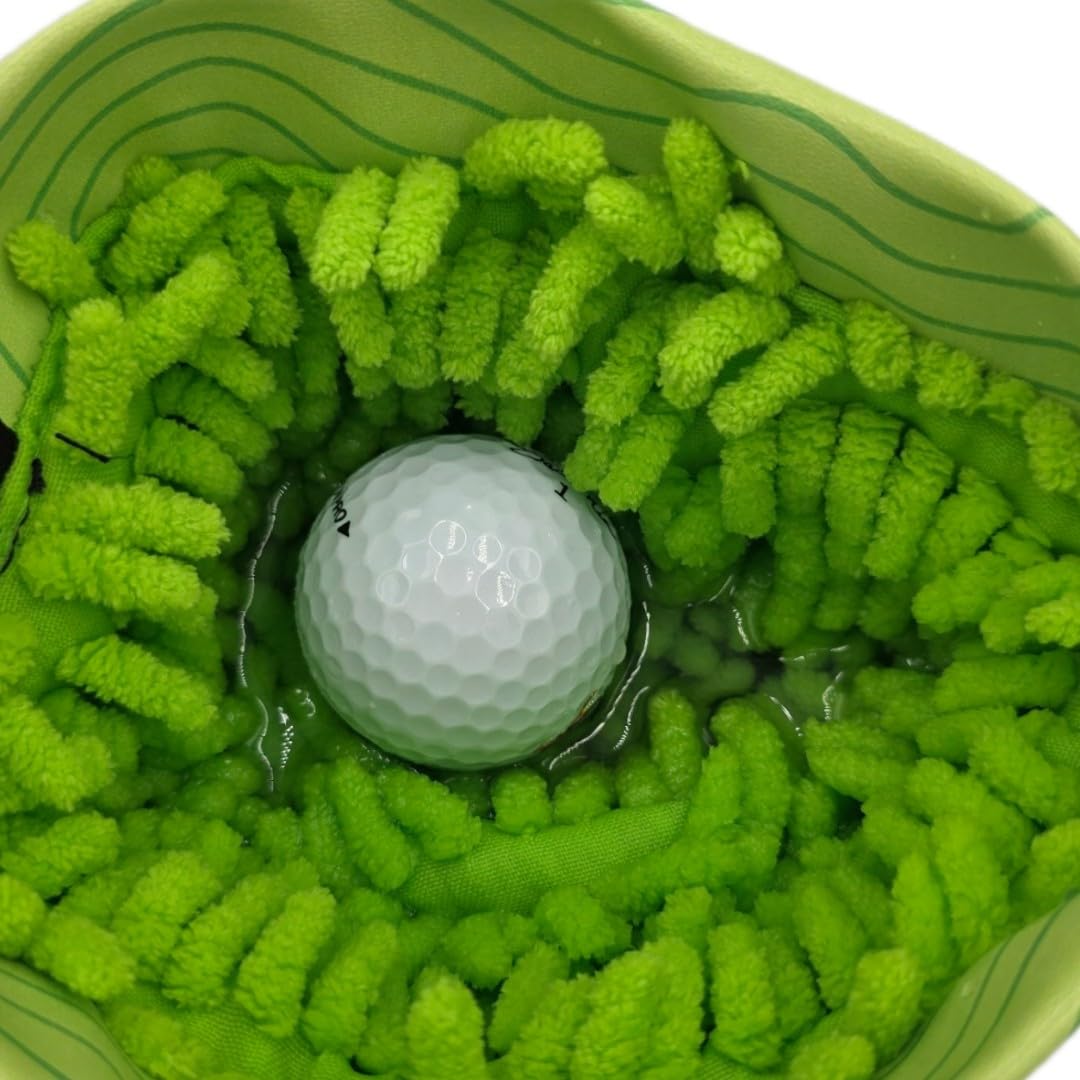 Open-top FAR&STRAIGHT pouch allows rapid on-course access to gear.