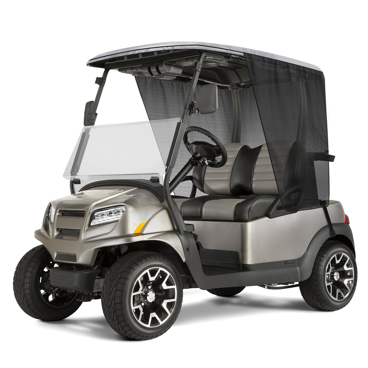 Federedevo 600D sunshade mounted on a Club Car, delivering comfortable shade on sunny greens.