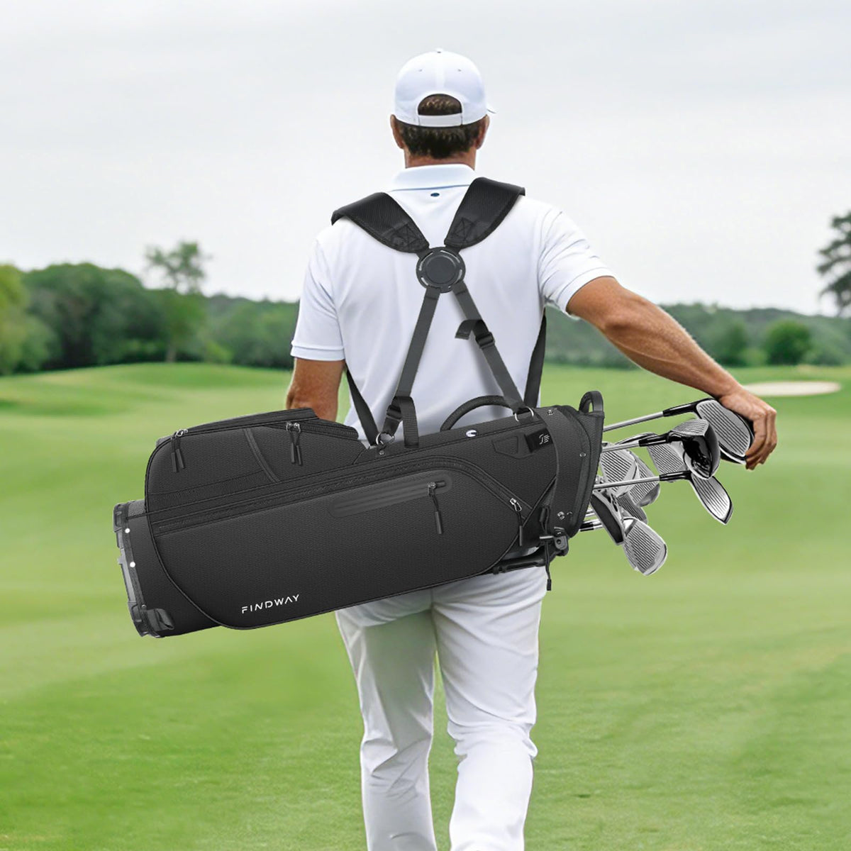 Findway seven-pocket layout organizes clubs and accessories efficiently.
