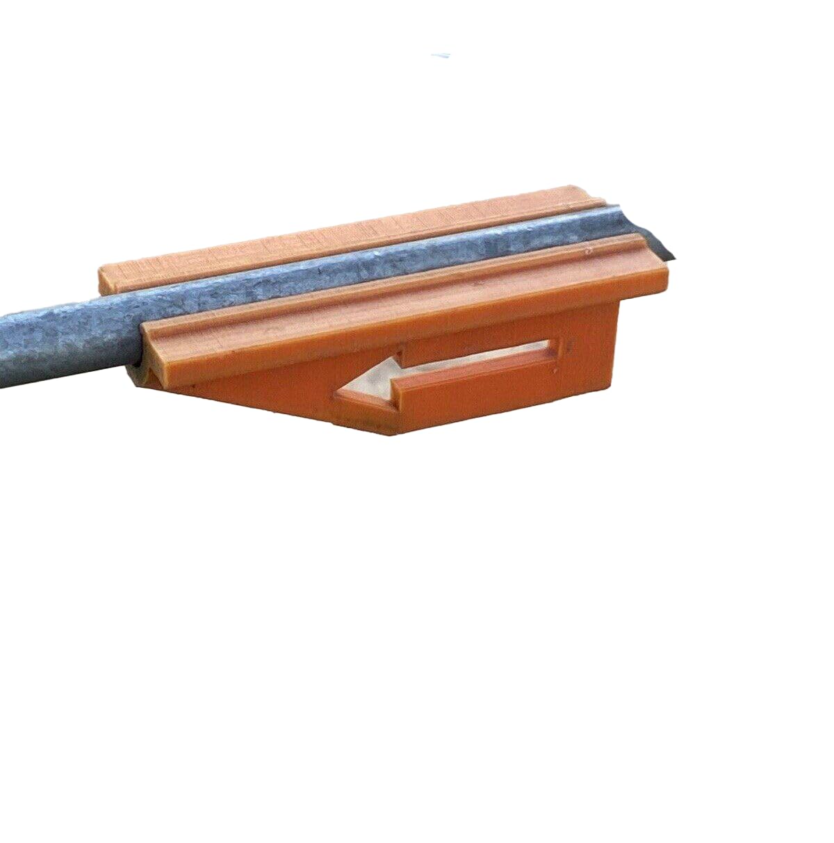 Reversible Next Tee Arrow by Fitter Critter offers flexible placement for rounds.