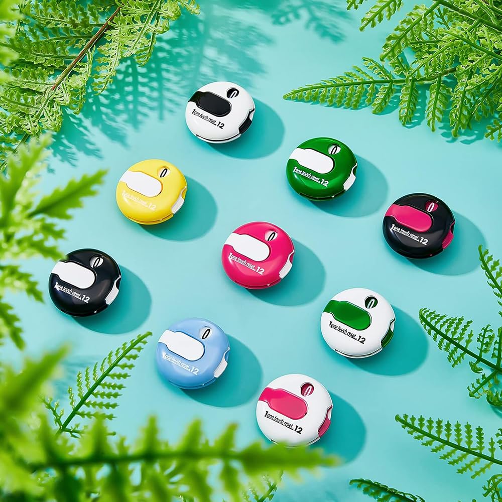 Flogolf score counter with clip attachment for hands-free use on the course.