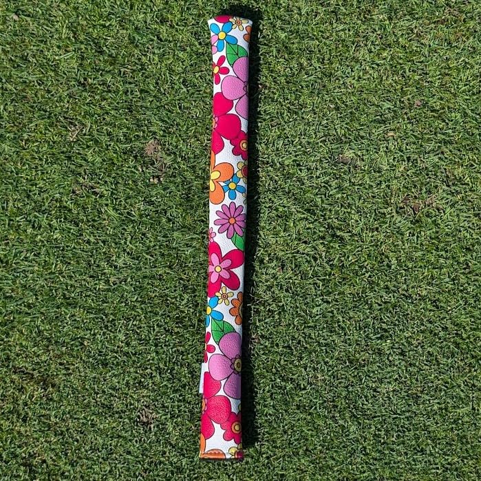 Foretra plush fleece interior cushions alignment sticks during transport.