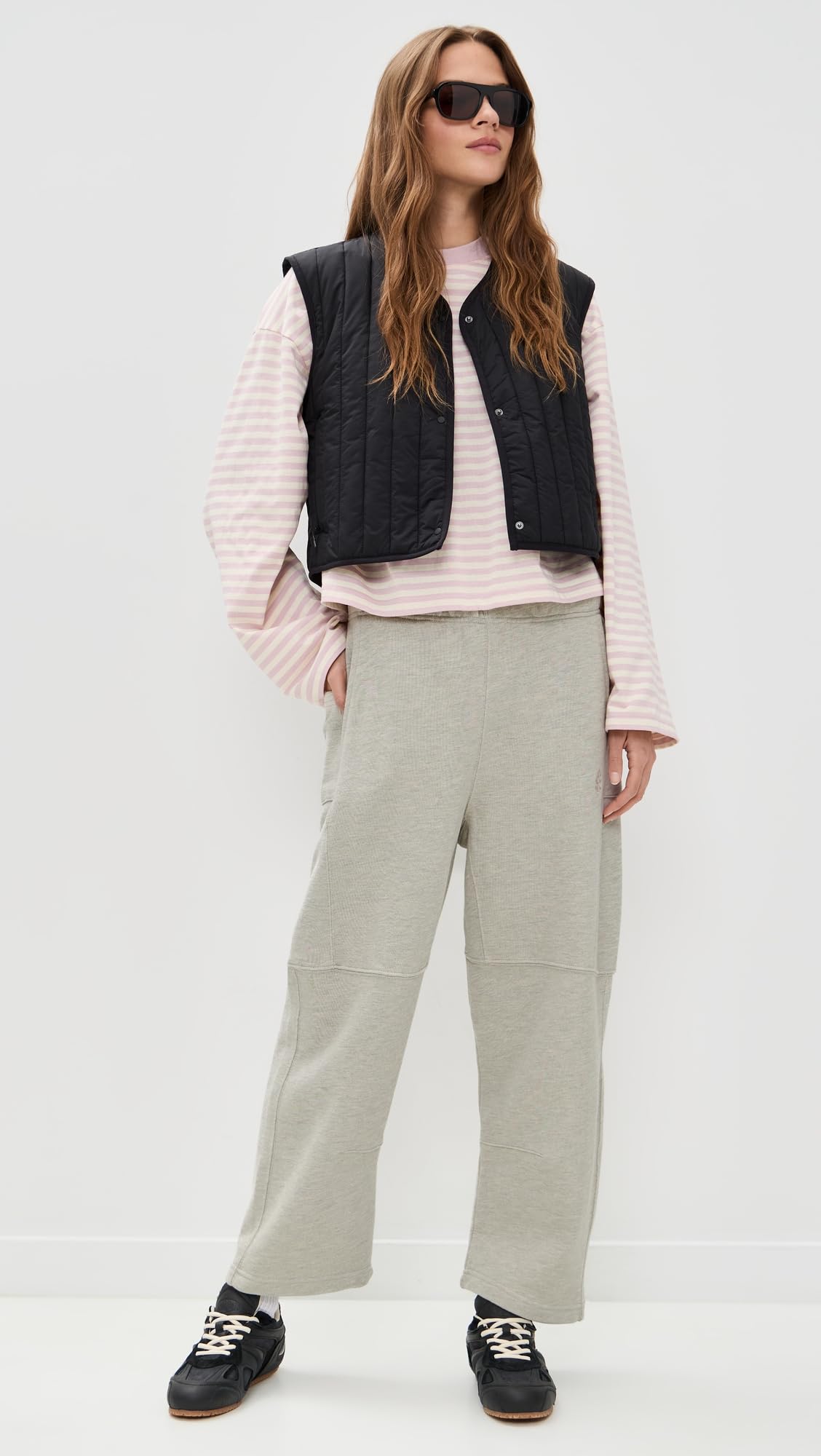 Waist rise detail of Free People Top Score Pants in heather grey