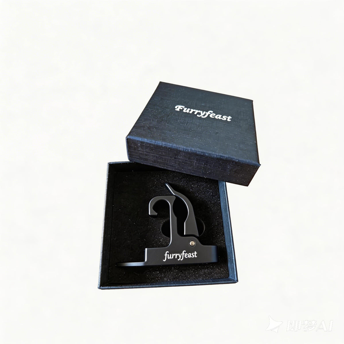 FurryFeast clip fits 30–70 ring gauges for quick, one-handed access.