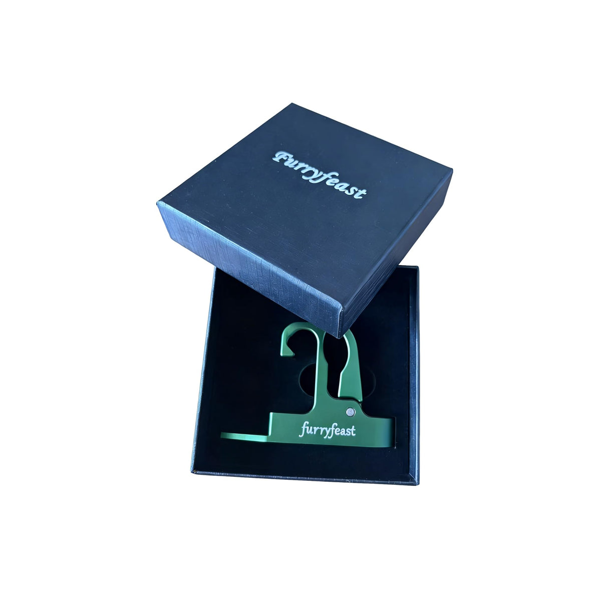 FurryFeast golf accessory keeps rings safe and accessible