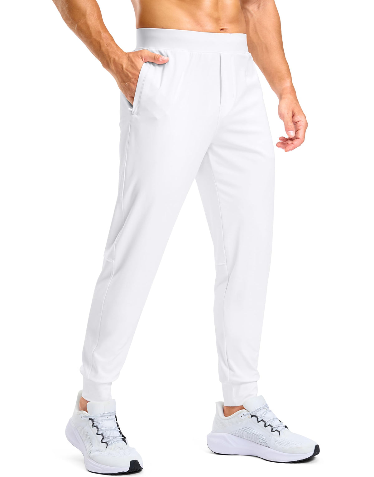 G Gradual golf joggers with stretch fabric for freedom of movement on the course.