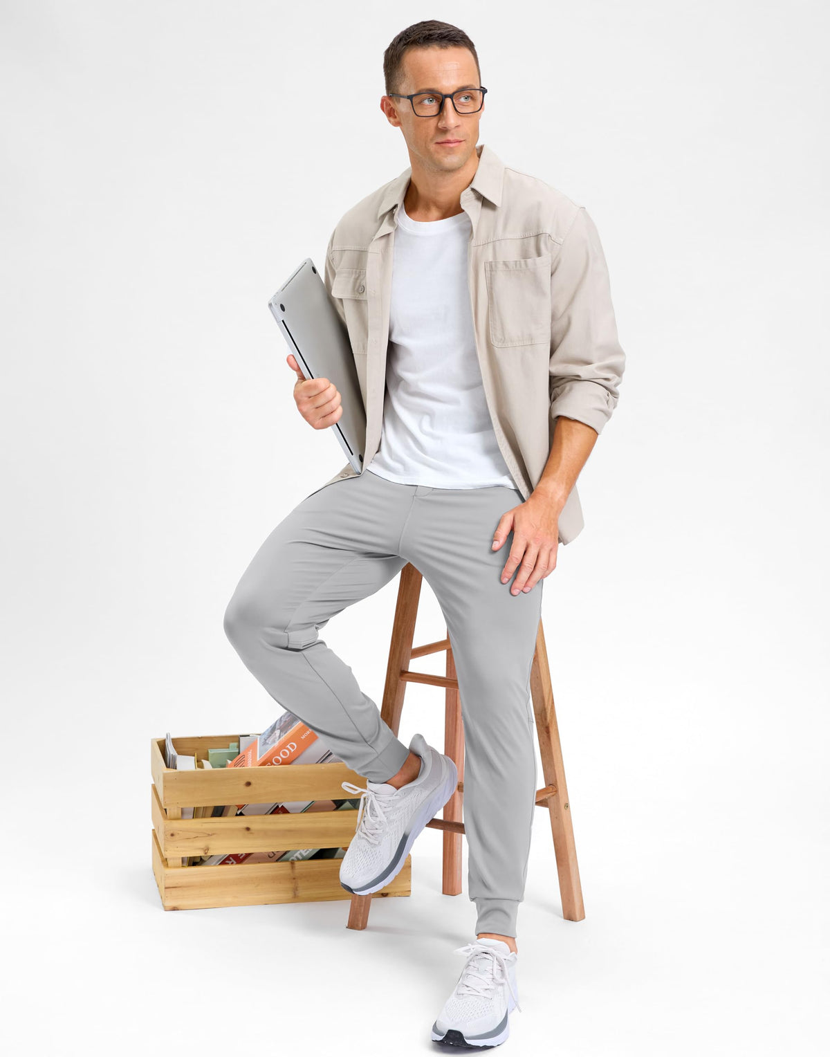 Gull Gray colorway of G Gradual joggers offers a clean athletic look.